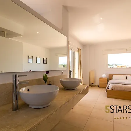- 218261 Villa Alcudia (Mallorca)